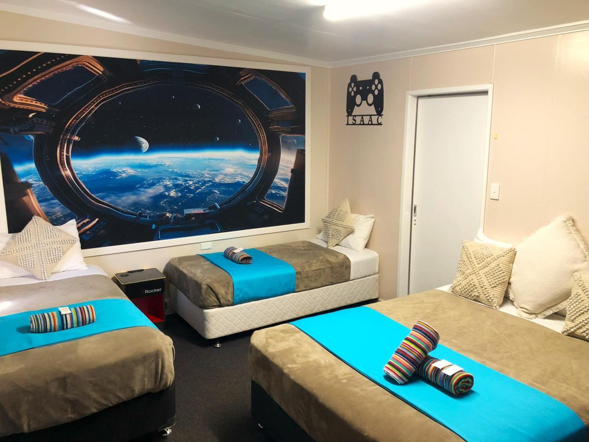Acacia Motel Чинчила Екстериор снимка