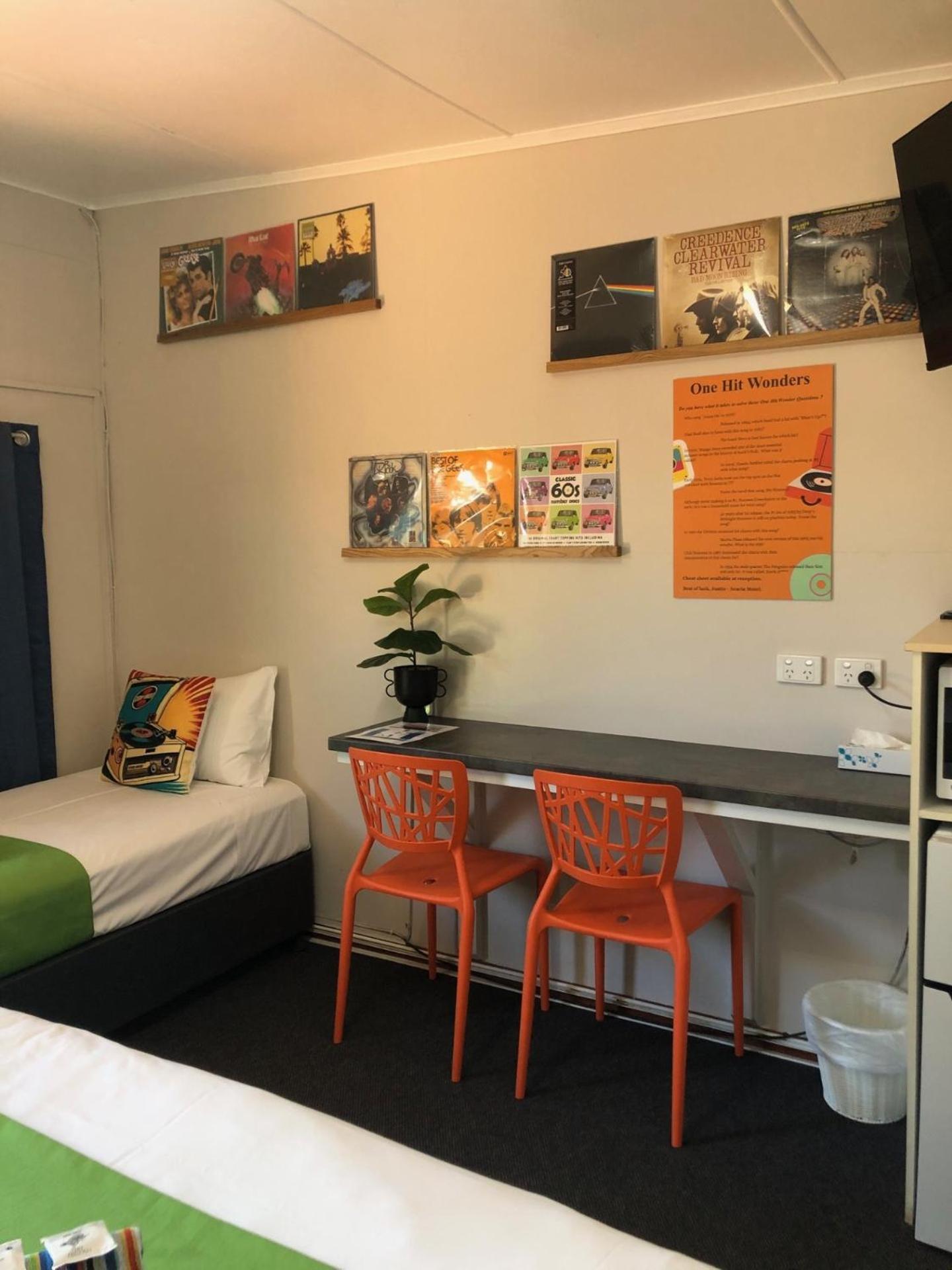 Acacia Motel Чинчила Екстериор снимка